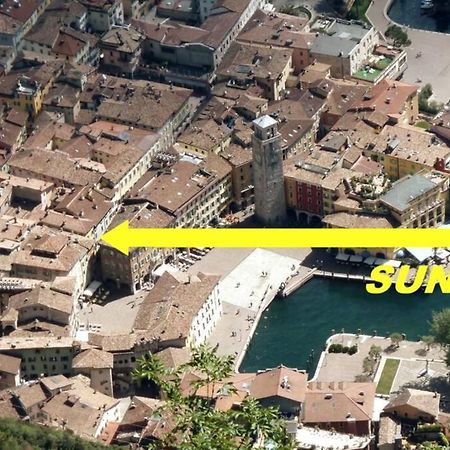 Appartamento Sunrise - Centro Storico N2 Riva del Garda Kültér fotó