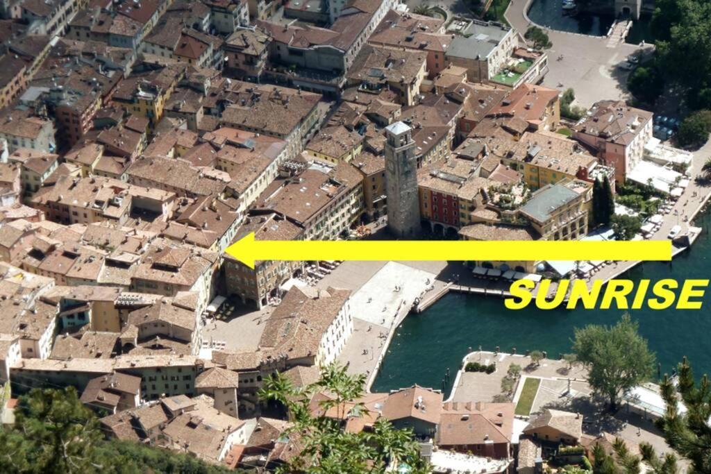 Appartamento Sunrise - Centro Storico N2 Riva del Garda Kültér fotó