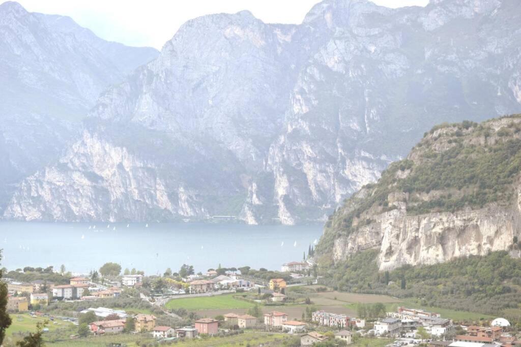 Appartamento Sunrise - Centro Storico N2 Riva del Garda Kültér fotó