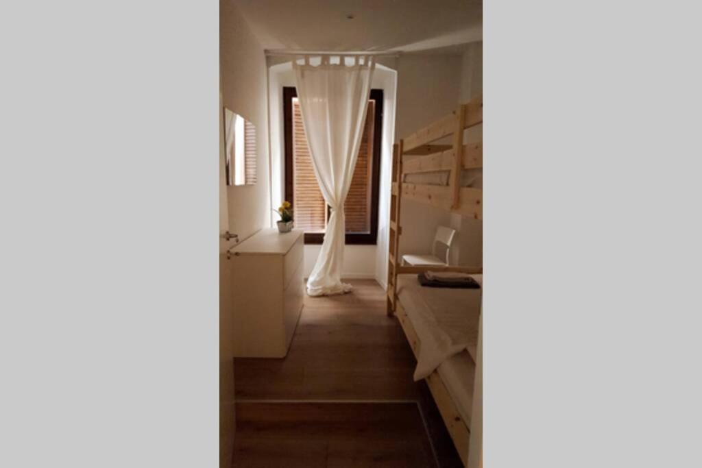 Appartamento Sunrise - Centro Storico N2 Riva del Garda Kültér fotó
